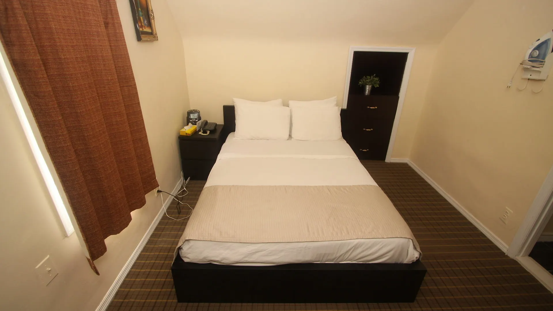 Midwood Suites Brooklyn Нью-Йорк